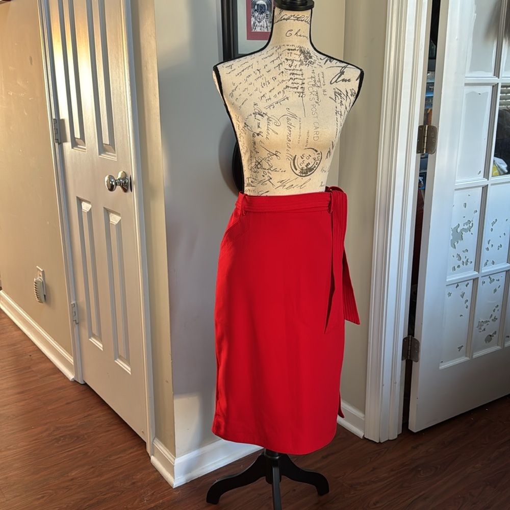 NWT Stunning Cherry Red Skirt : Banana Republic: Size 14